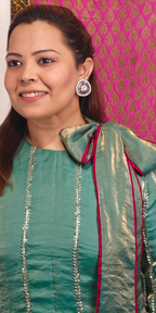 Noor-e-Mint Glam Bow Kurta Set