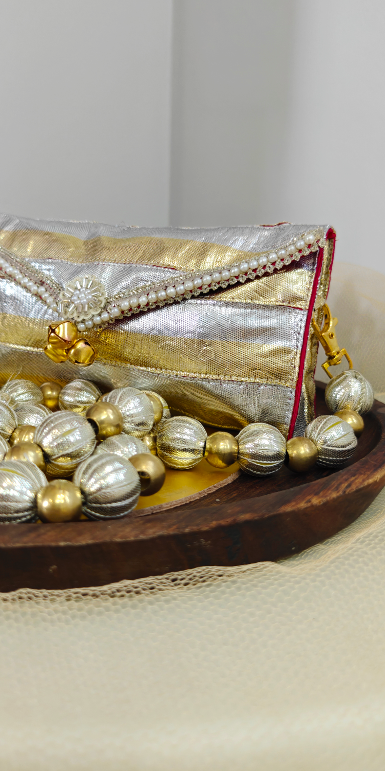 Golden Melody Gota Clutch